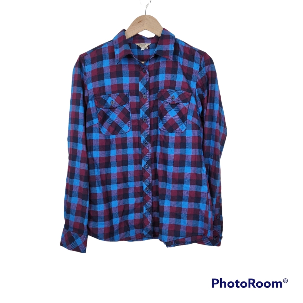 Duluth Trading Co Blue and Red Plaid Button Down Shirt